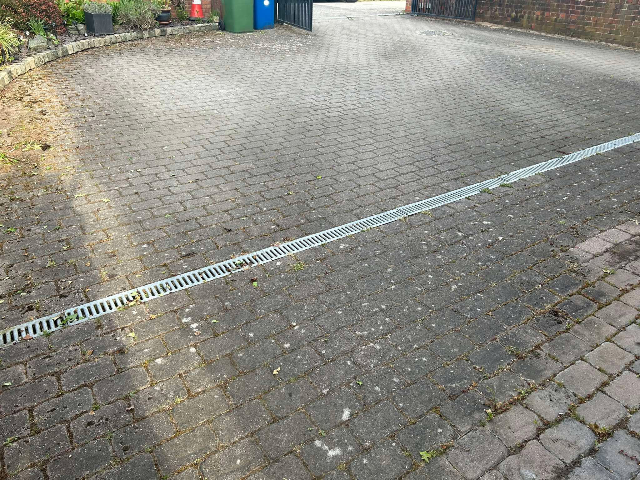 Driveway cleaning & restoration before